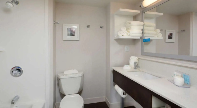 Номер Standard Hampton Inn Charlotte North Lake Norman