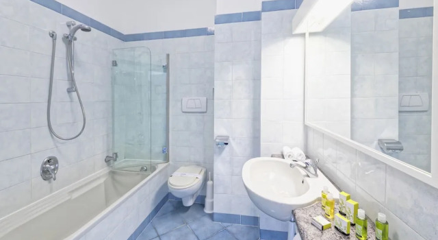 Четырёхместный номер Standard с балконом Hotel San Giorgio Terme