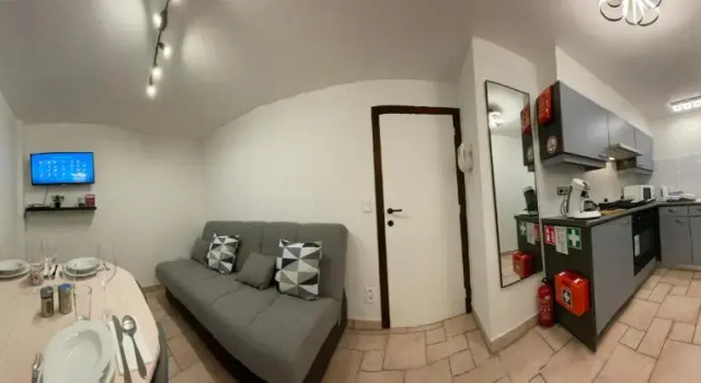 Gezellige Studio-1 slaapkamer *4p* strand/zee 50m, Забронировать Отель Бизнес-отели Остенде, рядом с Wapenplein Square, 4* 5*