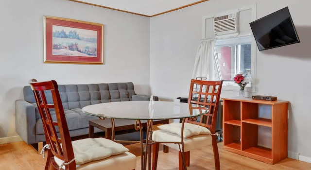 Студия Hotel Bethel - Fort MacLeod, AB