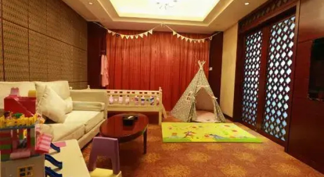Люкс Family Friendly Executive Leeden Jingxi Hotel
