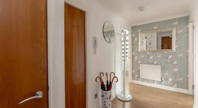 Апартаменты ALTIDO Cool Space Old Town 3Bed Apt with Balcony and Parking