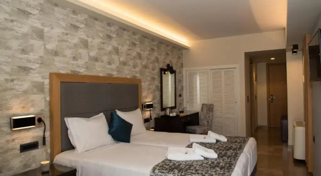 Номер Economy King Minos Hotel