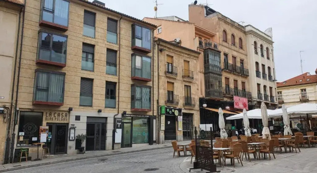 Salamanca Rentals - Apartamento con terraza a 1 minuto de la Plaza Mayor