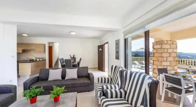 Villa Aqua View in Kissonerga