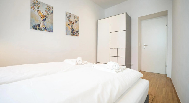 Modern and lovely apartment next to subway station, Rezervați Apartament 17. Hernals Viena
