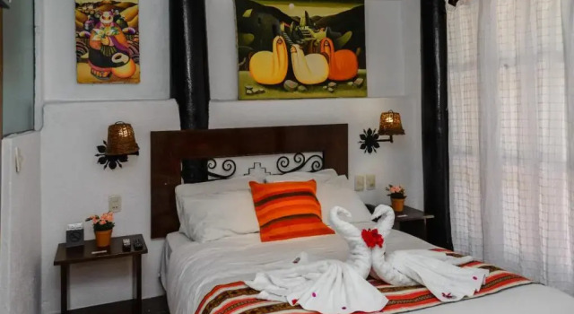 Sacred Stone Boutique Hotel, 予約 ブティックホテル Aguas Calientes クスコ