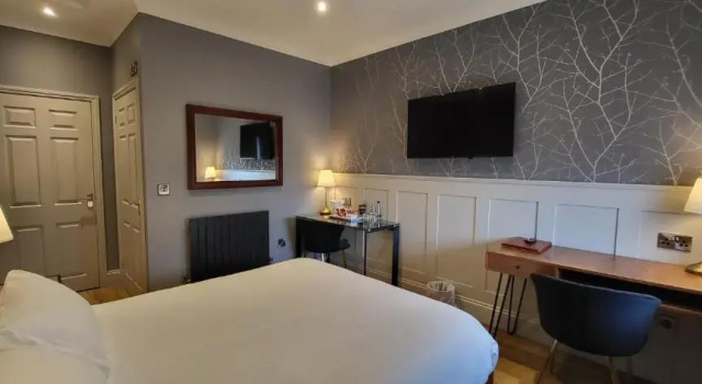 White Horse Inn & Restaurant, Book Hotel Stoke Albany Northamptonshire