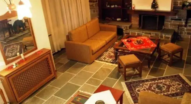 Guesthouse Du Lac, Book Hotel Karditsa 