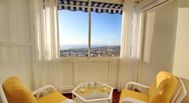 Апартаменты Cozy Townhouse With Ocean Views in Costa Adeje