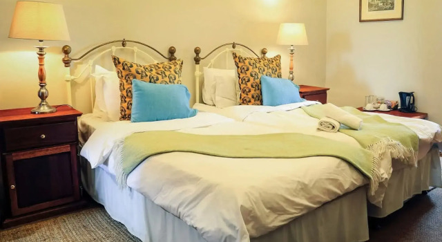 The Nottingham Road Hotel, Забронировать Отель Ноттингем-Роуд Lions River