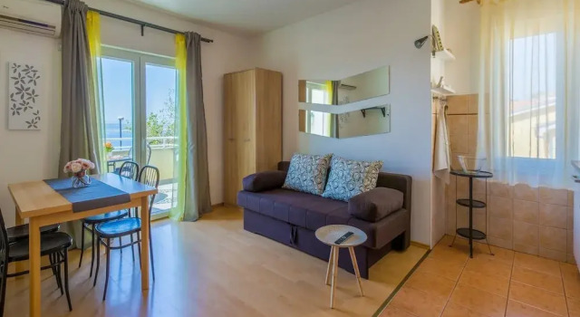 Apartments Claudia, Забронировать Апартаменты/квартира Отели Приморско-Горанской жупания с парковкой, Парковка