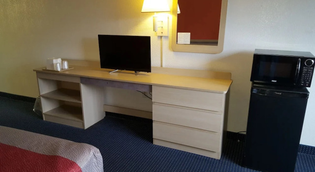 Номер Economy Red Carpet Inn