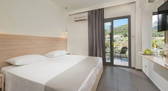 Двухместный номер с видом на горы Princess Golden Beach Hotel