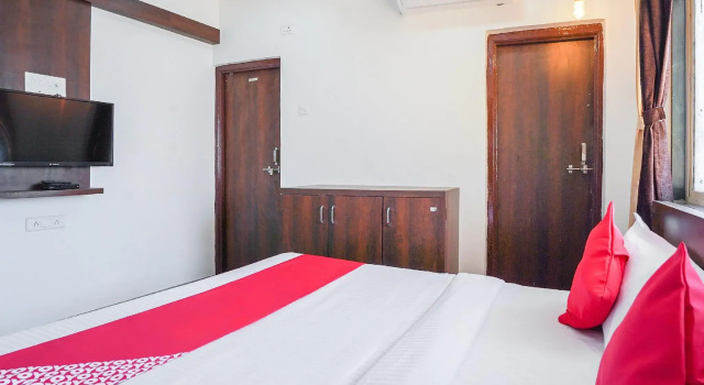 Hotel Vrindavan by OYO Rooms