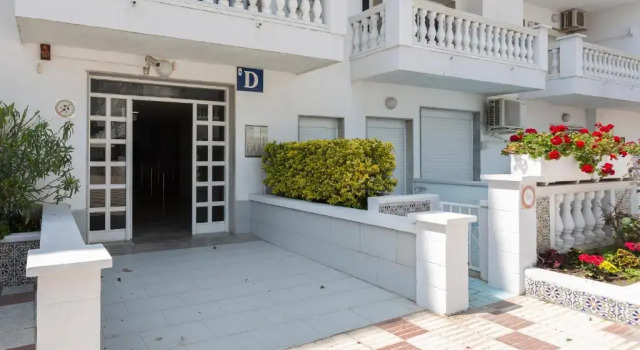 Apt 200 meters from the beach id, Prenota Hotel Hotel a Costa Brava con piscina, Piscina