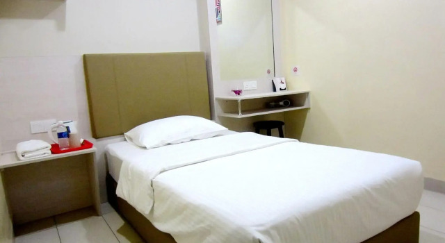 RG Grand Hotel, Boek Hotel Parit Raja Johor