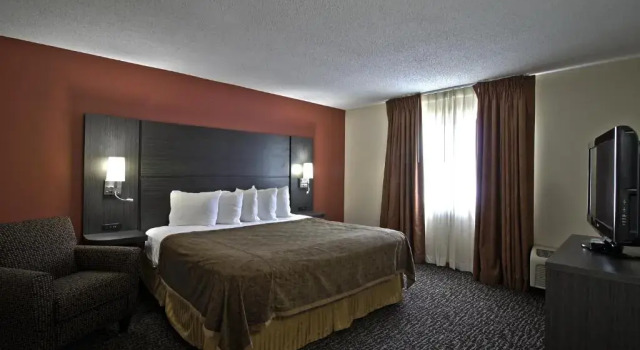 Номер Standard Chicago Club Inn & Suite