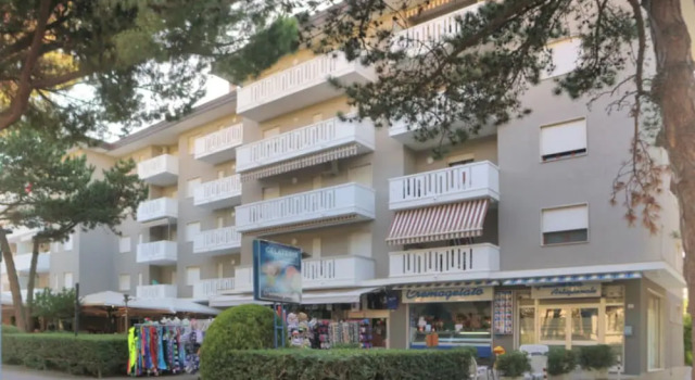 Easy Living Apartment Near the Beach, Book Lejlighed Lignano Sabbiadoro Friuli Venezia Giulia