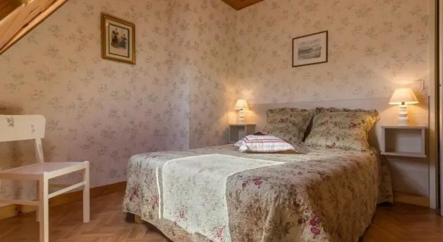 Maison Renovee Typique, Calme, Proche Mer, 2 Cours Fermees, Cheminee Et Equipements Pour Enfants. - Fr-1-306-836