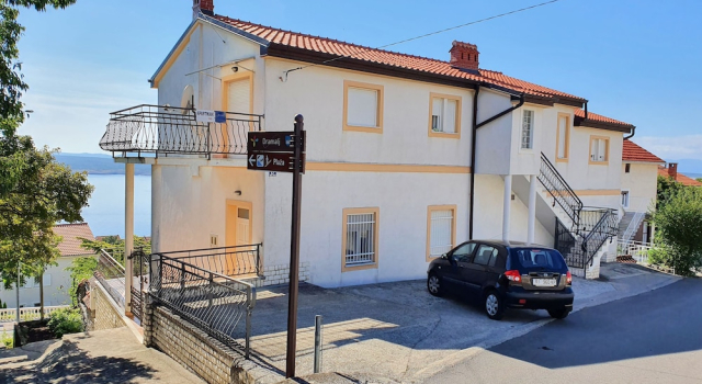 Apartments Badnje, Забронировать Апартаменты/квартира Отели Приморско-Горанской жупания с парковкой, Парковка
