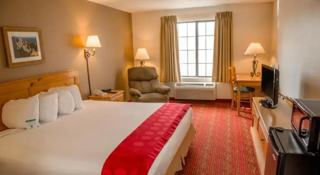 Двухместный люкс Comfort Inn & Suites Summerset - North Rapid City