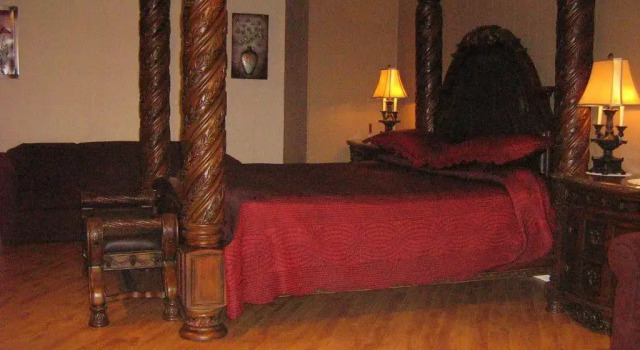 Люкс Parkway Motel & European Lodges