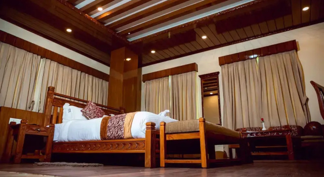 Номер Premium Surya Heritage Hotel