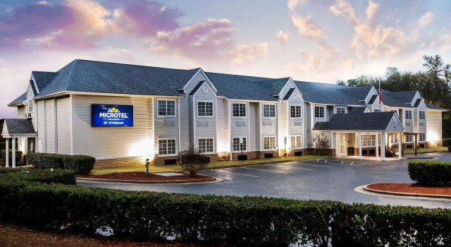 Microtel Inn & Suites by Wyndham Southern Pines / Pinehurst, Book Hotel Pinehurst North Carolina