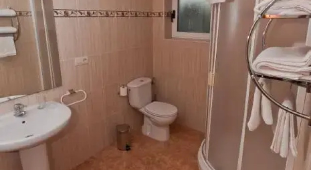 Hostal Restaurante María Victoria, Забронировать Отель Ла-Мударра Valladolid Province