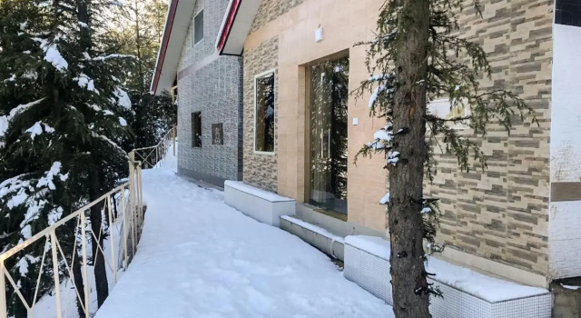 KVR Clarks Inn, Kufri