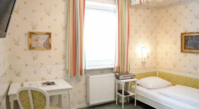 Одноместный номер Standard Hotel Hohenstauffen