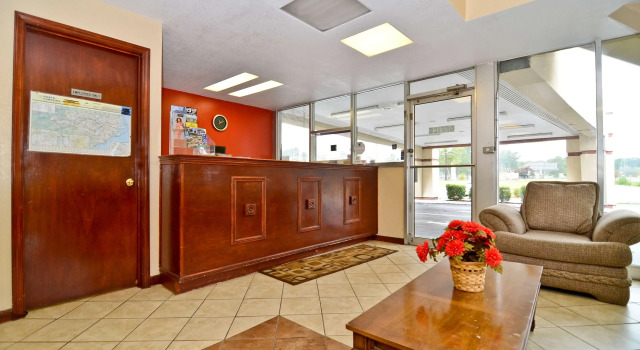 Americas Best Value Inn Smithfield, Забронировать Мини-отель Смитфилд Северная Каролина