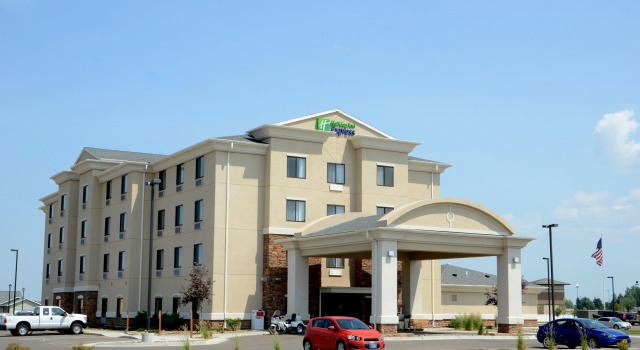 Holiday Inn Express & Suites Sidney, Book Hotel Sidney Montana