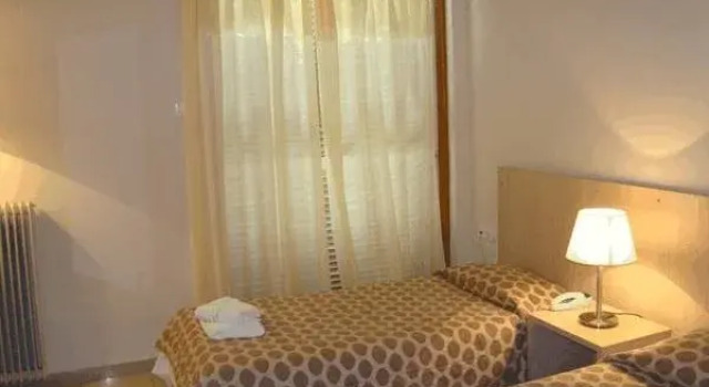 Hotel Letrina, Prenota Hotel Pyrgos Elide