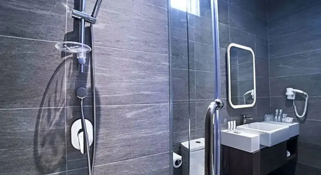 Трёхместный номер Deluxe Urban H Hotel