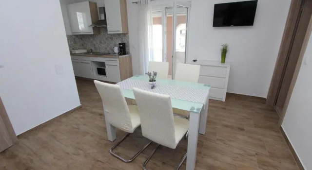 Апартаменты Apartments Eni