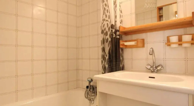 Appartement Serre Chevalier, 1 pièce, 4 personnes - FR-1-330E-82, Забронировать Апартаменты/квартира Сен-Шафре Сер Шевалье, рядом с Горнолыжный подъемник Блетоне