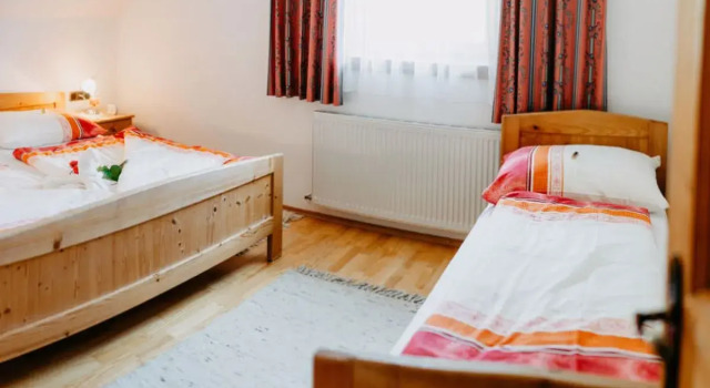 House Enzian Arriach, Rezervovat Hotel Arriach Gerlitzen
