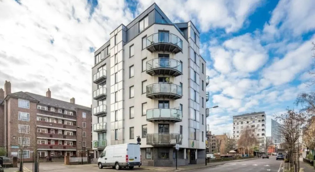 Stylish 3 Bed Flat In Shoreditch - 5 Mins To Tube