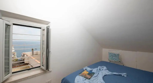 Rooftop flat in Amalfi Central "Panoramic view, Near the beach,Terrace ", Забронировать Отель Отели Амальфи с парковкой, рядом с Amalfi Bus Station, Парковка