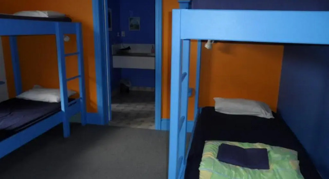 Кровать в общем номере (женский номер) Sequoia Lodge Backpackers