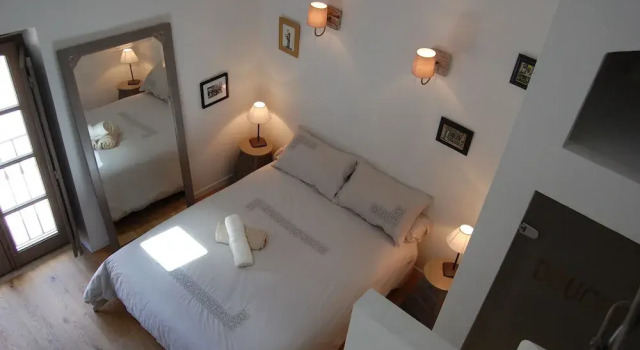 Appartement plein centre Vaison, Забронировать Апартаменты/квартира Отели Везон-ла-Ромен с парковкой, рядом с Археологический музей Théo Desplans, Парковка