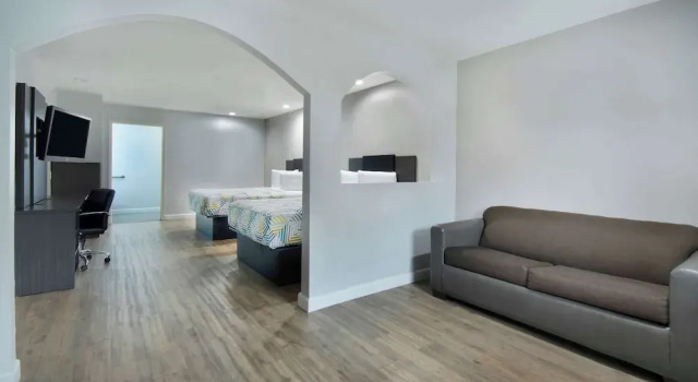Четырёхместный номер Deluxe Motel 6 Houston, TX - I-10 West