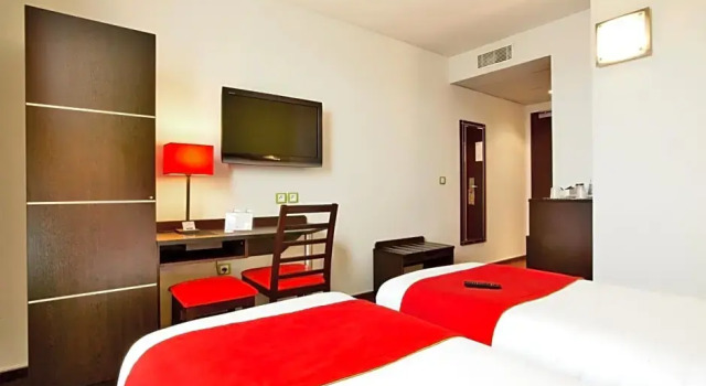 Двухместный номер Standard Enzo Hotels Metz Sud Augny by Kyriad Direct