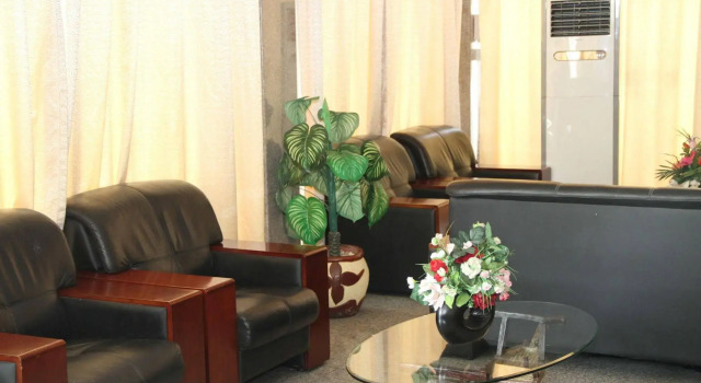 Safina Hotel & Apartments