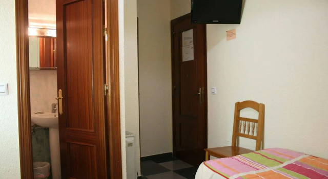 Hostal El Emigrante, Prenota Hotel Dos Hermanas Provincia di Siviglia