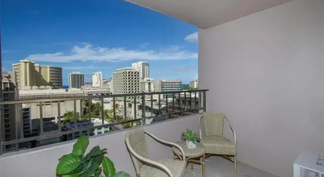 Люкс Deluxe Royal Hawaiian Hospitality