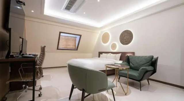 Номер Standard From H About Hotel Chungju