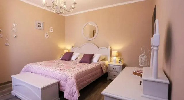 Shabby chic rooms, Забронировать Апартаменты/квартира Задар Задарская жупания, рядом с Пляж Голден Вейв